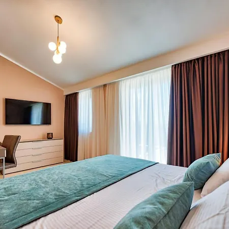 Hébergement de vacances With Private Pool, Garden And Seaview For Max 11 Pers Near Labin 5207-1
