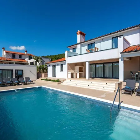With Private Pool, Garden And Seaview For Max 11 Pers Near Labin 5207-1 Ubasico