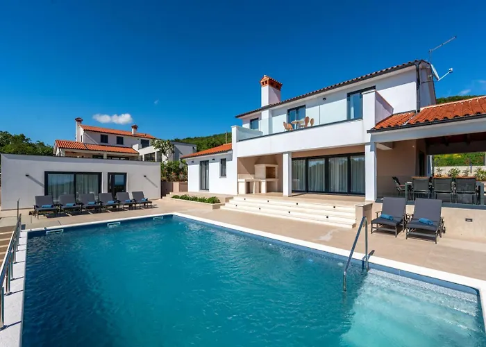 With Private Pool, Garden And Seaview For Max 11 Pers Near Labin 5207-1 Ubasico